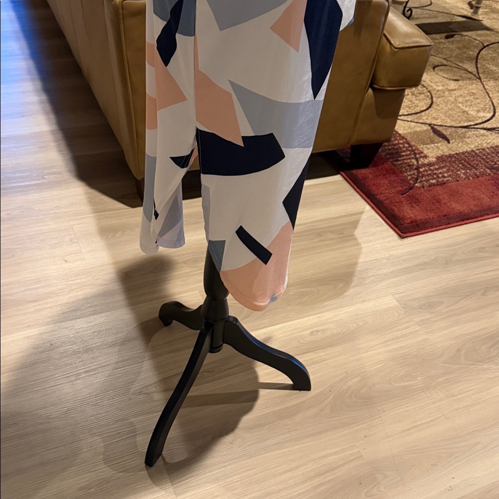 Abstract Patterned Midi Dress - Picture 5 of 9
